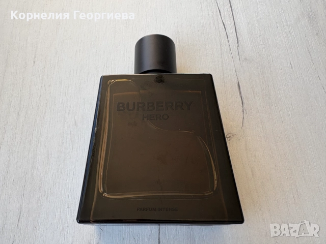 Burberry Hero Parfum Intense 100мл, снимка 4 - Мъжки парфюми - 52803069