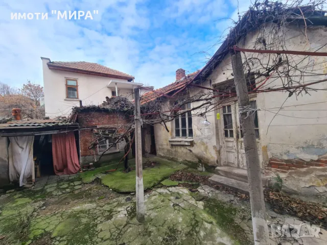 КЪЩА в ШИРОКИЯ ЦЕНТЪР на град Хасково, снимка 3 - Къщи - 48323264