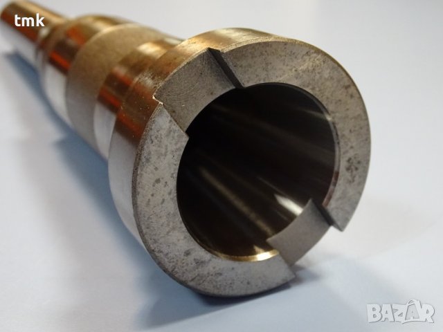 Вертикален шпиндел за фреза L-310 spindle vertical milling, снимка 2 - Резервни части за машини - 39040398