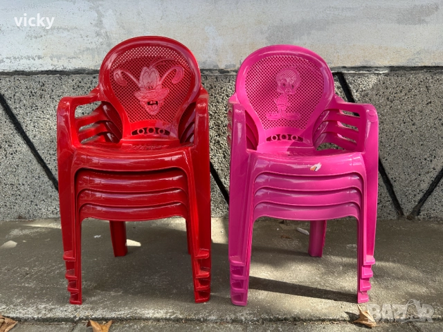 Малки детски столчета за парти - 8 броя, червени и розови