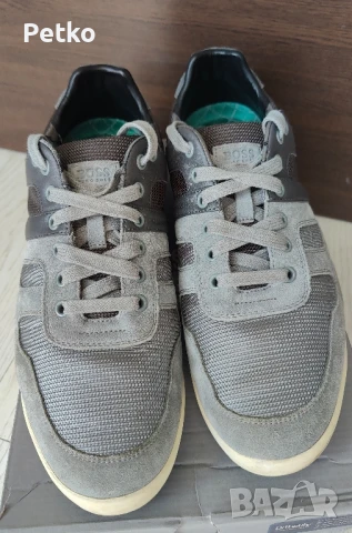 Hugo Boss мъжки маратонки 45 номер, снимка 2 - Маратонки - 51343514