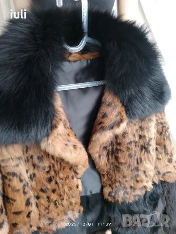 палтенцето е от естествен косъм , снимка 2 - Палта, манта - 53616953