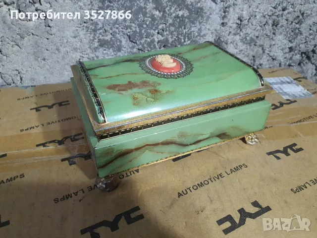 Кутия за бижута, снимка 1 - Други - 48657476
