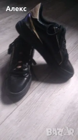 Enrico Coveri сникърси, снимка 4 - Дамски ежедневни обувки - 47307474