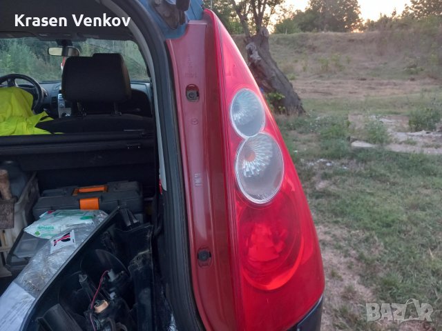 Десен стоп за Мазда 5, снимка 3 - Части - 41760081