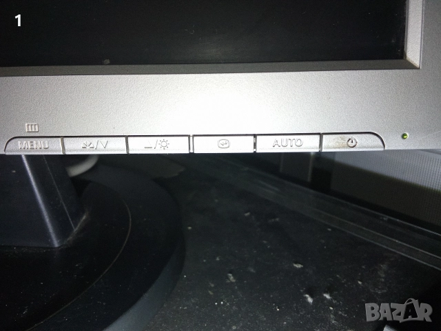 Монитор Samsung , 17 инча, снимка 4 - Монитори - 52680959