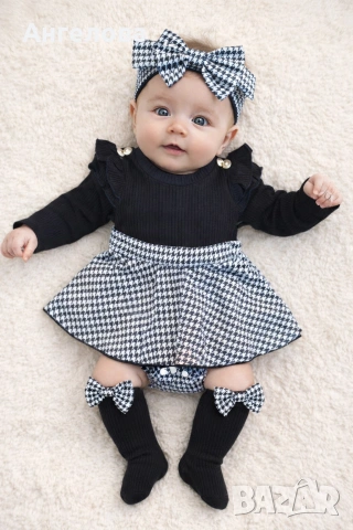 Бебешко боди-рокличка с лента за глава и чорапки 