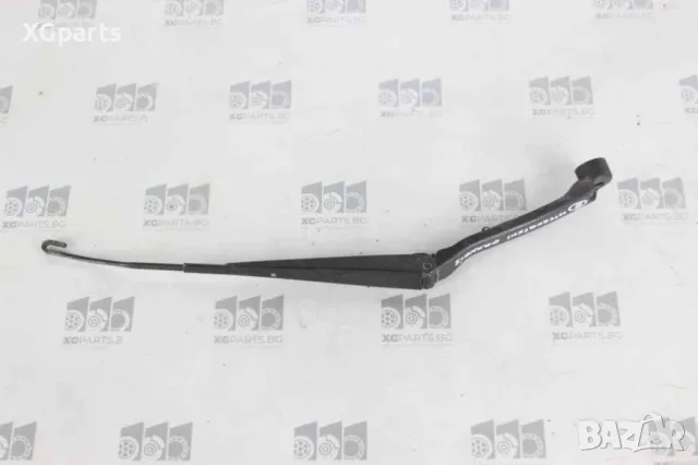 Дясно рамо чистачка за Mitsubishi Grandis (2003-2011)