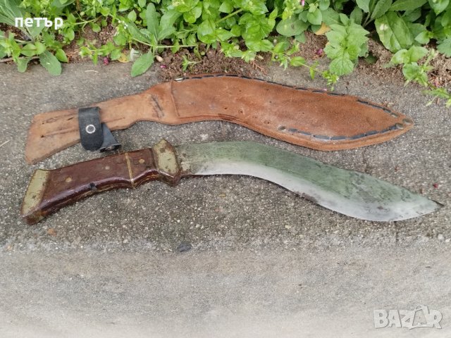 Стар нож тип Кукри, снимка 1 - Антикварни и старинни предмети - 40374421