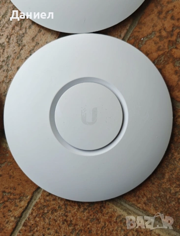 Ubiquiti UniFi UAP-AC-Lite access point, снимка 7 - Мрежови адаптери - 53400060