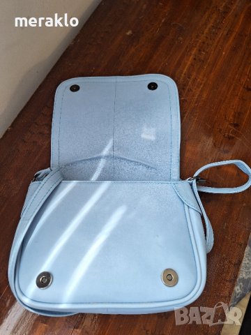 нова, естествена кожа малка чанта, снимка 3 - Чанти - 41652475