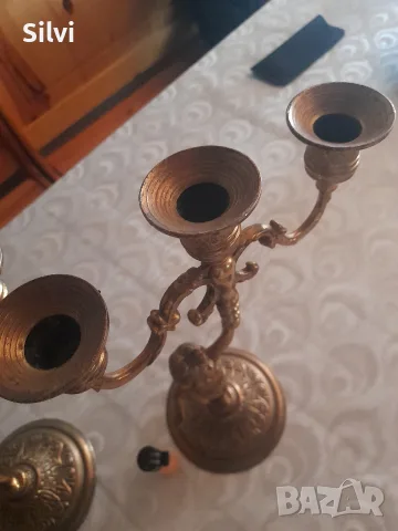 Свещници от бронз 2 броя, снимка 4 - Антикварни и старинни предмети - 55796363