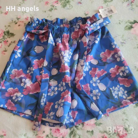 Guess чисто нови флорални панталонки