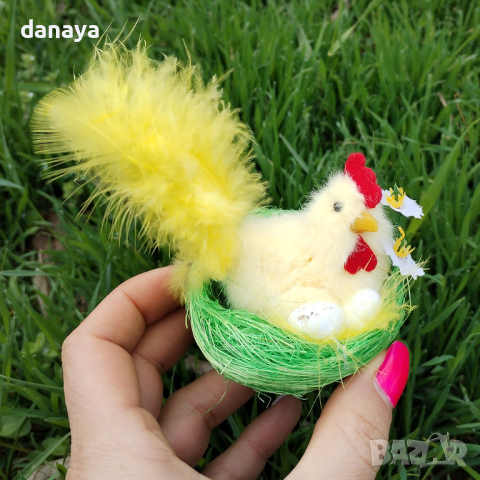 4613 Великденска украса Кокошка с яйца в гнездо, 6 см, снимка 3 - Декорация за дома - 44837072