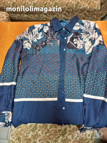 Риза на zara, облечена е веднъж 