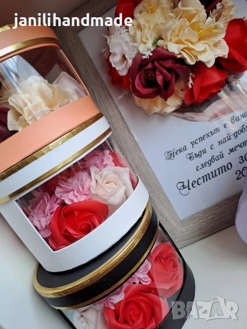 Рамки с рози, цветя пластичен сапун, кутии, снимка 13 - Подаръци за мъже - 53745555