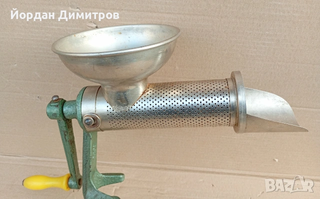 Стара машинка , снимка 2 - Антикварни и старинни предмети - 53397015