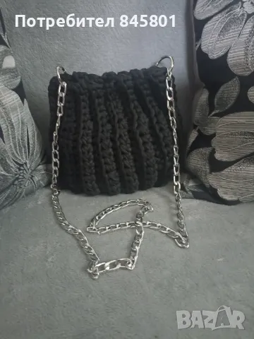 Ръчно плетени дамски чанти на една кука, снимка 4 - Чанти - 49353948