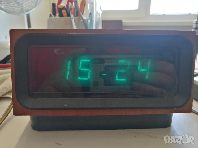 Ретро, часовник ЕЛЕКТРОНИКА 4 от СССР , снимка 4 - Антикварни и старинни предмети - 51235727