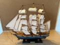 умален модел на британски търговски кораб (клипер)"CUTTY SARK", снимка 1