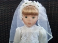 Колекционерска порцеланова кукла - булка, снимка 2