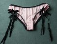 М розови сатенирани изрязани бикини/бразилиани с черни жартиери, снимка 2