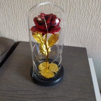Вечна роза,цвете в стъкленица с лед осветление!Подарък за жена,момиче за 8 март!, снимка 7 - Подаръци за жени - 39846401