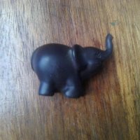 Малко слонче от махагон, снимка 2 - Колекции - 38772140