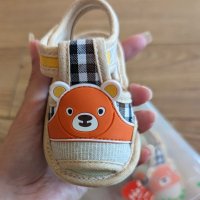 Бебешки сандали 0-3 месеца нови, снимка 1 - Бебешки обувки - 41904577