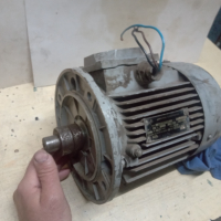 Трифазен електромотор , снимка 1 - Електродвигатели - 44841196
