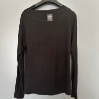 Черна блуза със щампа, размер S, снимка 3 - Блузи с дълъг ръкав и пуловери - 41283742