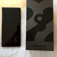 Продавам Samsung Galaxy S22 Ultra 5G 256 GB в черен цвят - Малко използван, с гаранция!, снимка 1 - Samsung - 44828509
