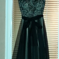 Стилна рокля дантела и тюл с подплата, снимка 3 - Рокли - 34025588