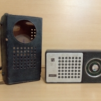 Продавам стар радиоапарат, снимка 1 - Антикварни и старинни предмети - 36104153