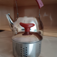 Свирещ чайник с цедка за чай 1.5 литра / 70787, снимка 3 - Аксесоари за кухня - 44617125
