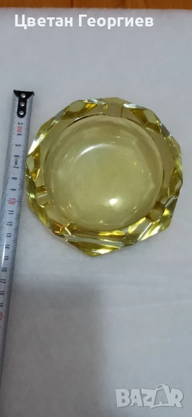 пепелник от кристално цветно стъкло, снимка 1