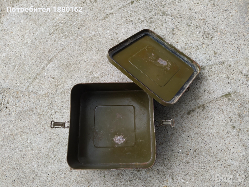 Стара военна метална кутия , снимка 1