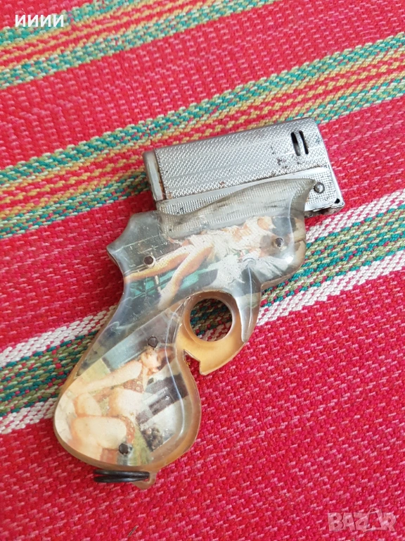 Еротична бензинова запалка пистолет , снимка 1