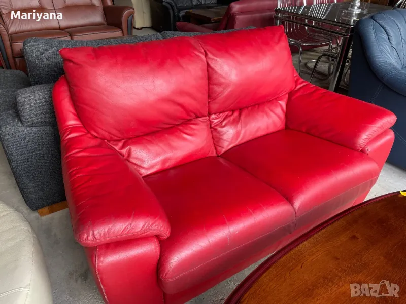 Червен кожен диван , снимка 1