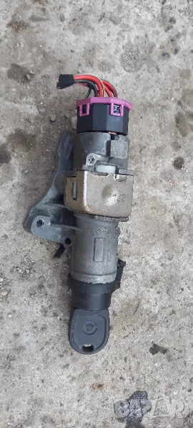 Контактен ключ VW Polo IV , снимка 1