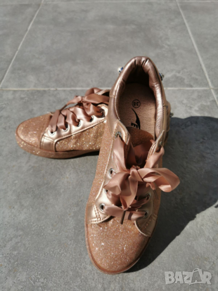 обувки спортни за  ежедневие , цвят пудра, номер 37  състояние : нови  цена 28 лева, снимка 1