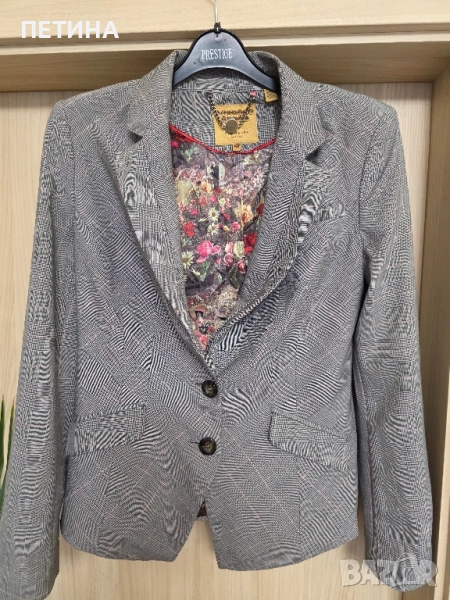 Ted Baker , снимка 1