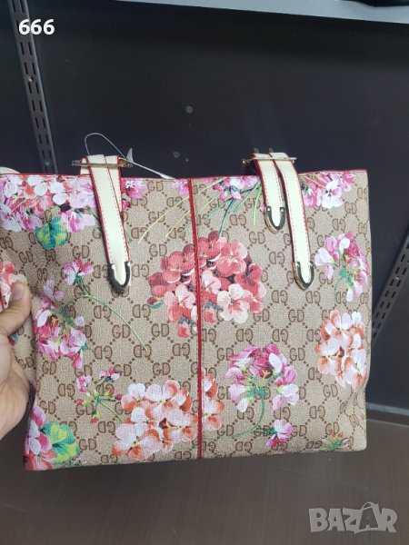 Чанти, снимка 1