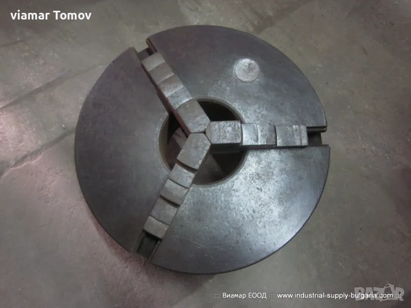 Български тричелюстен универсал 315мм, комплект с огледало (фланец) на четири болта, прави и обратни, снимка 1