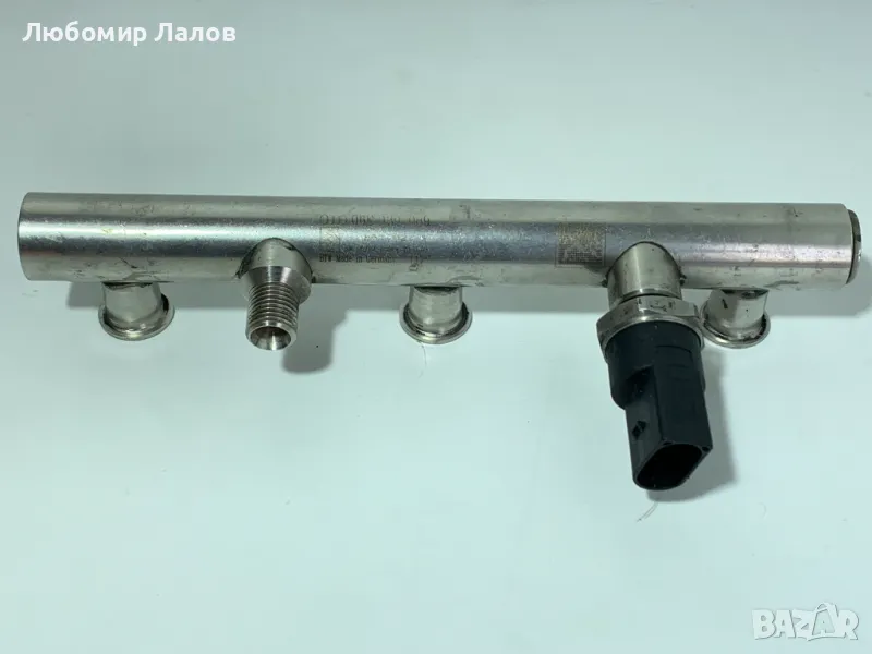 Горивна рейка за Audi Ауди 3.2 FSI V6 (2004-2011) 06E130089, снимка 1