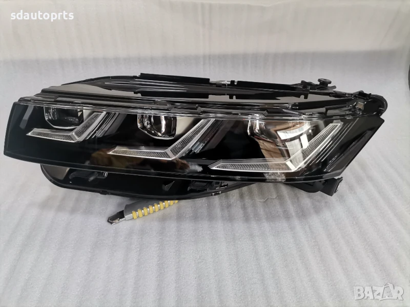 761941081F Нов Оригинален IQ Light Ляв Фар VW Touareg III 3, снимка 1