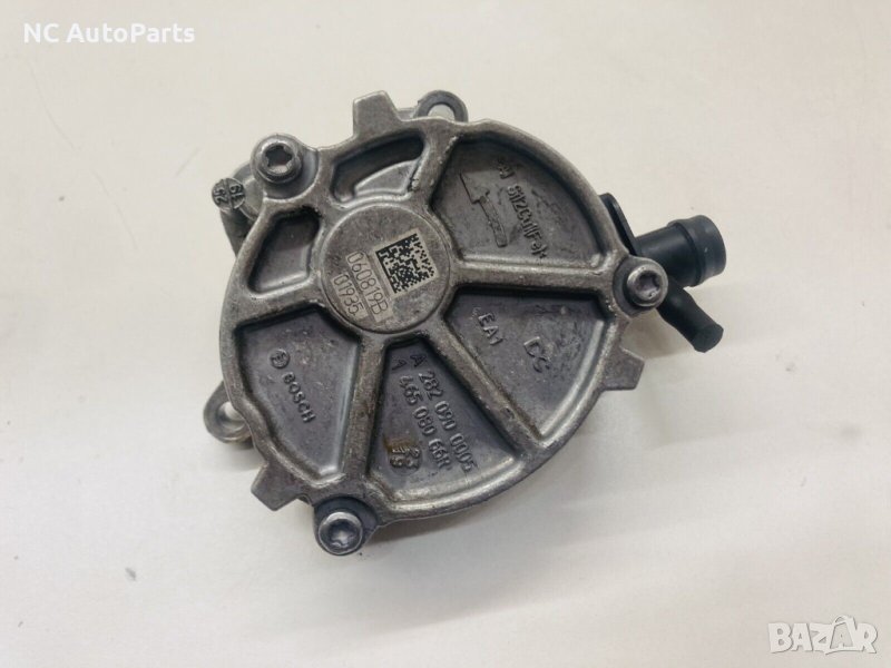 Вакум помпа за Mercedes Мерцедес А B клас W177 W247 1.3 бензин M282.914 A282090005 BOSCH 2020, снимка 1