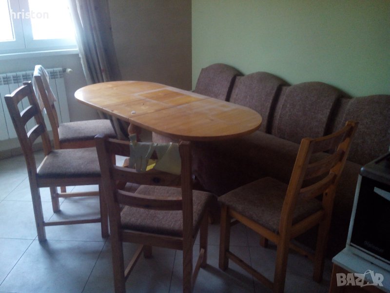 Продавам комплект за кухня - маса, столове от масив, снимка 1