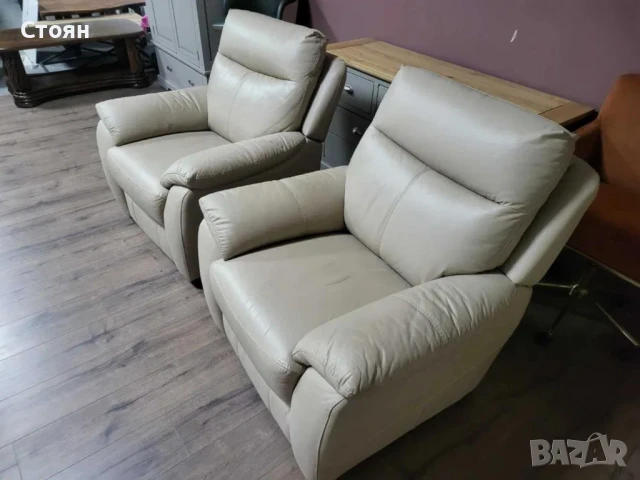 Комплект кремави кожени фотьойли - 2 броя, снимка 2 - Дивани и мека мебел - 50841818