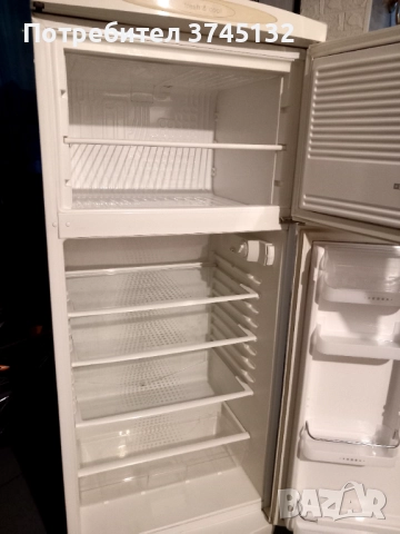 Хладилник с горна камера Gorenje , снимка 8 - Хладилници - 51536585